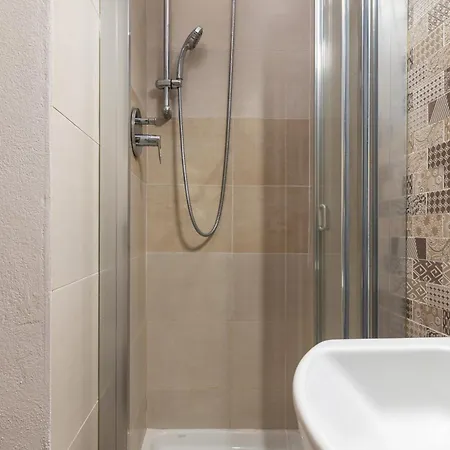 Zuretti Monolocale Stazione Apartament